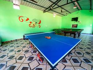 Biliardový stôl v ubytovaní Camp Brook - Luxury Camping in Rishikesh