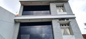 Fotografie z fotogalerie ubytování Guest House Pinarak 2 Syariah near GOR Satria Purwokerto Mitra RedDoorz v destinaci Purwokerto