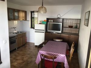Kuchyň nebo kuchyňský kout v ubytování Apartment in Podgora with sea view, terrace, WiFi 4492-5
