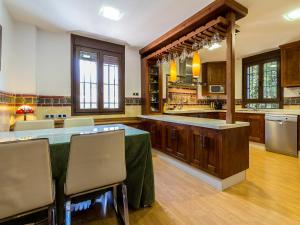 Kuchnia lub aneks kuchenny w obiekcie Casa el mayorazgo