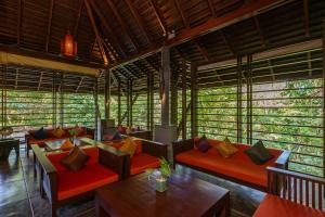 Posezení v ubytování Khaolak Wanaburee Resort - SHA Extra Plus