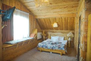 Postel nebo postele na pokoji v ubytování Stara Pravda Hotel - Vykrutasy + 37 fotografií