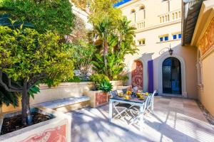 Villa la Pescade by Riviera Holiday Homes VI4257