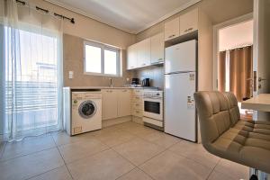 Kitchen o kitchenette sa Elegant flat Marousi District