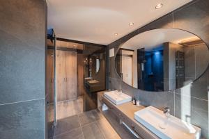 Kúpeľňa v ubytovaní Leitgam luxury Hotel for two