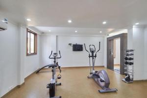 Fitness centrum a/nebo fitness zařízení v ubytování Hotel Mart View