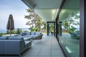 Posedenie v ubytovaní VILLA AURA