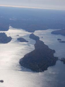 Billede fra billedgalleriet på Exclusive High End Candlewood Lake retreat i New Fairfield