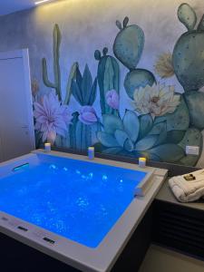 Bazén v ubytování SiricyAus Luxury Room nebo v jeho okolí