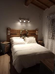 Postel nebo postele na pokoji v ubytování Serena Country home
