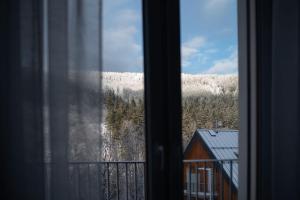 Výhľad na hory alebo výhľad na hory priamo z apartmánu