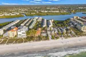 an aerial view of the resort and the beach at The Beach Escape in Clearwater Beach