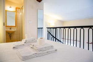 Voodi või voodid majutusasutuse Tranquil Suite Near David toas
