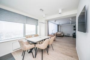 TV a/nebo společenská místnost v ubytování Apart-Hotel Intermark Residence on Novy Arbat, 15