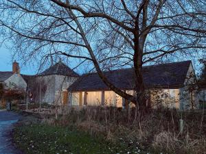 Gallery image of High Cogges Farm Holiday Cottages - The Granary in Witney