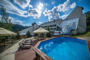 Bazén v ubytování Hotel Klimczok Resort&Spa nebo v jeho okolí