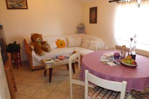 Posezení v ubytování Ferienwohnung in Umag mit Terrasse, W-LAN, Waschmaschine 853-3