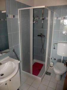 Zdjęcie z galerii obiektu Apartment in Premantura with terrace, air conditioning, WiFi, washing machine 3352-26 w mieście Premantura
