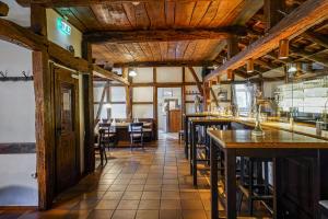 Restaurace v ubytování Hotel Restaurant Kloppendiek + 33 fotografií