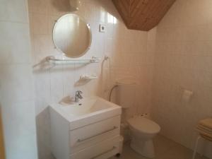 Kúpeľňa v ubytovaní Gründner Vendégház