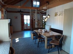 Posezení v ubytování Ferienhaus Heuberger