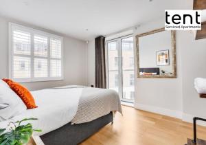 Gallery image of Stunning City Centre Two Bedroom Apartment With Free Parking at Tent Serviced Apartments Staines in Staines