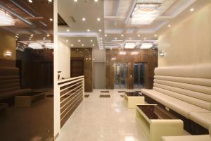 Ruang duduk di Shine residence