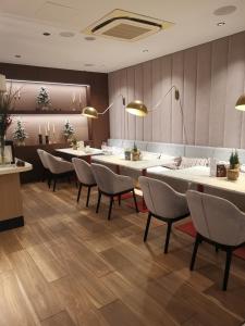 Posedenie v ubytovaní 317 w ROYAL TULI SAND prywatny APARTAMENT przy plaży z aneksem kuchennym