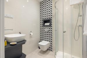 Kúpeľňa v ubytovaní ĄĘ Hostel Nowy Świat + 37 fotografií
