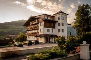 Nespecifikovaný výhled na hory nebo výhled na hory při pohledu z aparthotelu