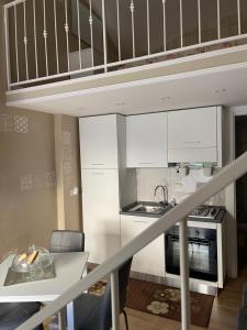 A kitchen or kitchenette at O Vascetiello