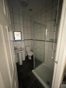 Imagen de la galería de Mersey view Hotel & Pub, en Hale