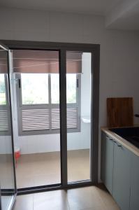 Kuchyňa alebo kuchynka v ubytovaní Dúplex con encanto en Ribadumia, incluye garaje