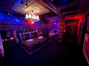 Postel nebo postele na pokoji v ubytování Xcite Hotel Salem + 37 fotografií