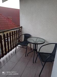 Balkón nebo terasa v ubytování Szanta