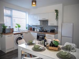 Spacious Townhouse ✹OFFERS ON LONG BOOKINGS ✹Business or Contractors✹