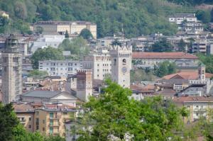 Nespecifikovaný výhled na destinaci Trento nebo výhled na město při pohledu z hotelu