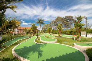 Κήπος έξω από το Hotel Campestre las Camelias