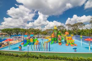Πισίνα στο ή κοντά στο Hotel Campestre las Camelias