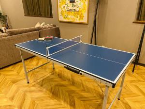 Πινγκ πονγκ στο TABISAI HOTEL Suite 博多 ή εκεί κοντά