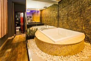 Koupelna v ubytování Bonita Grand Hotel