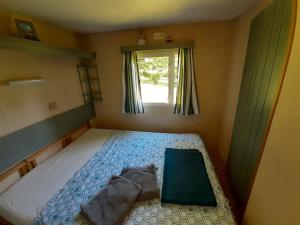 Camping Etang Du Camp客房内的一张或多张床位