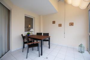 Galeriebild der Unterkunft Ferienwohnung Sanddorn - Strandhaus Lobbe in Lobbe