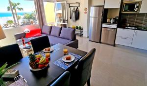 A kitchen or kitchenette at Ferienwohnung LILLY - Costa Calma - Pool - Meerblick