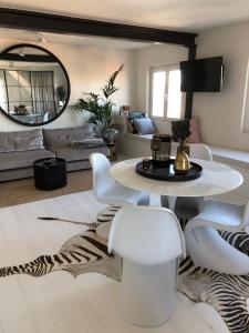 Χώρος καθιστικού στο great seaview apartment