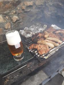 Gril pre hostí v dovolenkovom parku