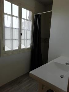 Vonios kambarys apgyvendinimo įstaigoje SCI le Bocage