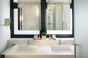 Koupelna v ubytování Hotel Le Colombier Suites