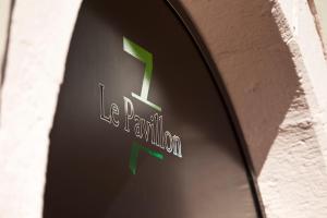 Certifikát, hodnocení, plakát nebo jiný dokument vystavený v ubytování Hotel Le Pavillon 7