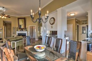 Imagen de la galería de Lavonia Lake House with Private Dock and Bonfire!, en Lavonia 37 fotos más